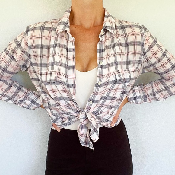GAP Tops - Gap pink gray plaid boyfriend lightweight cotton button down shirt size small